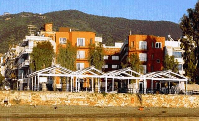 Отель Thalassa Лутра-Эдипсу Экстерьер фото
